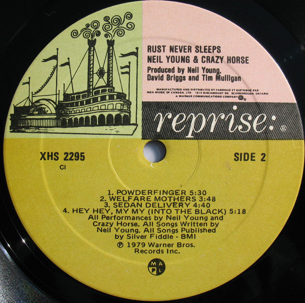 Neil Young & Crazy Horse : Rust Never Sleeps (LP, Album)