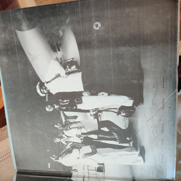 The Blackbyrds : Flying Start (LP, Album, Gat)