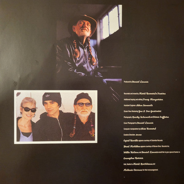 Willie Nelson : Teatro (LP, Album, RE, 180)