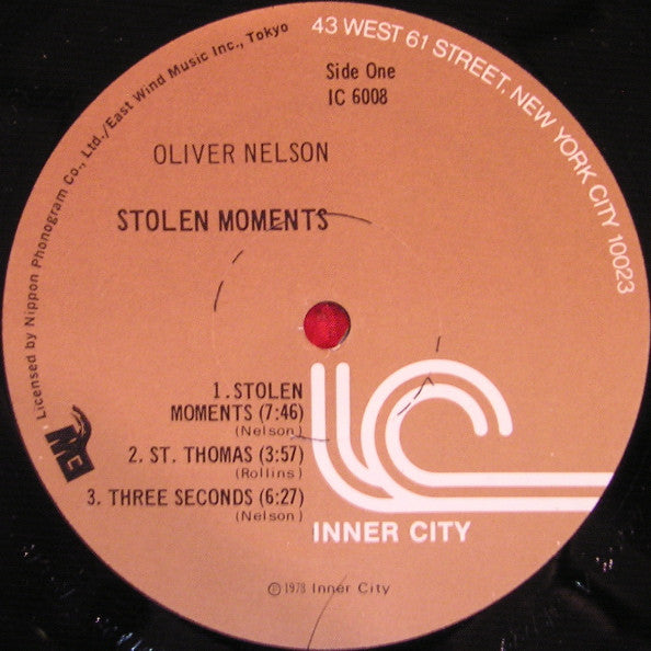 Oliver Nelson : Stolen Moments (LP, Album, RE)